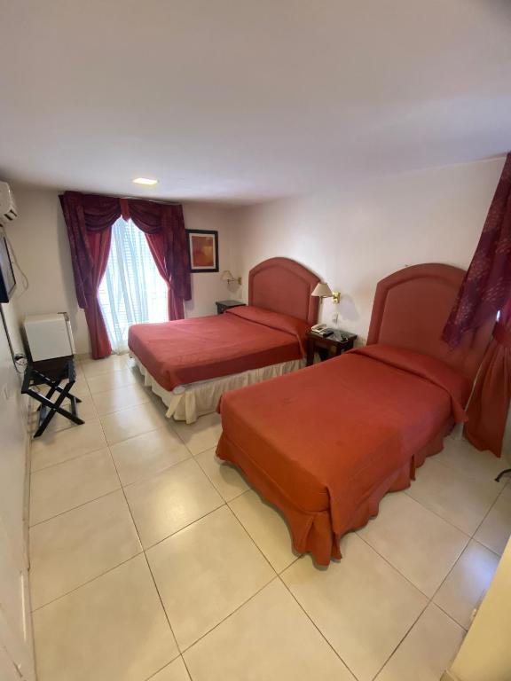 Habitación Triple - Hotel Metropol Tucumán - Imagen 6