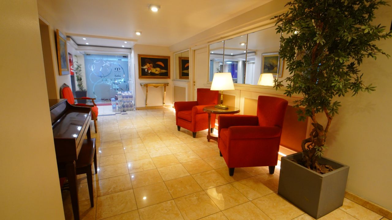 Bar & Lounge Hotel Metropol - Acceso desde la calle, ideal para after-office - Imagen 4